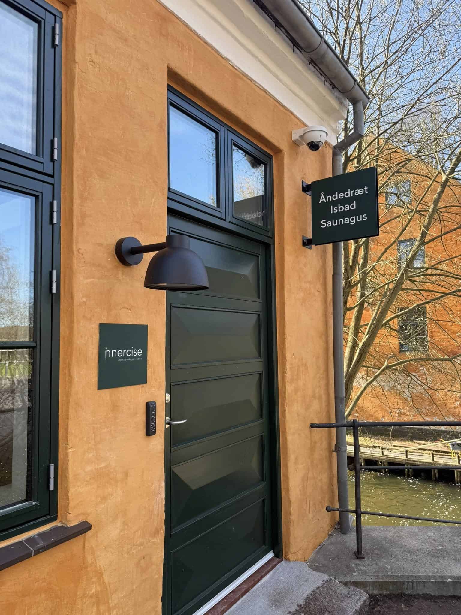 Indgangspartiet til Møllehuset i Frederiksdal